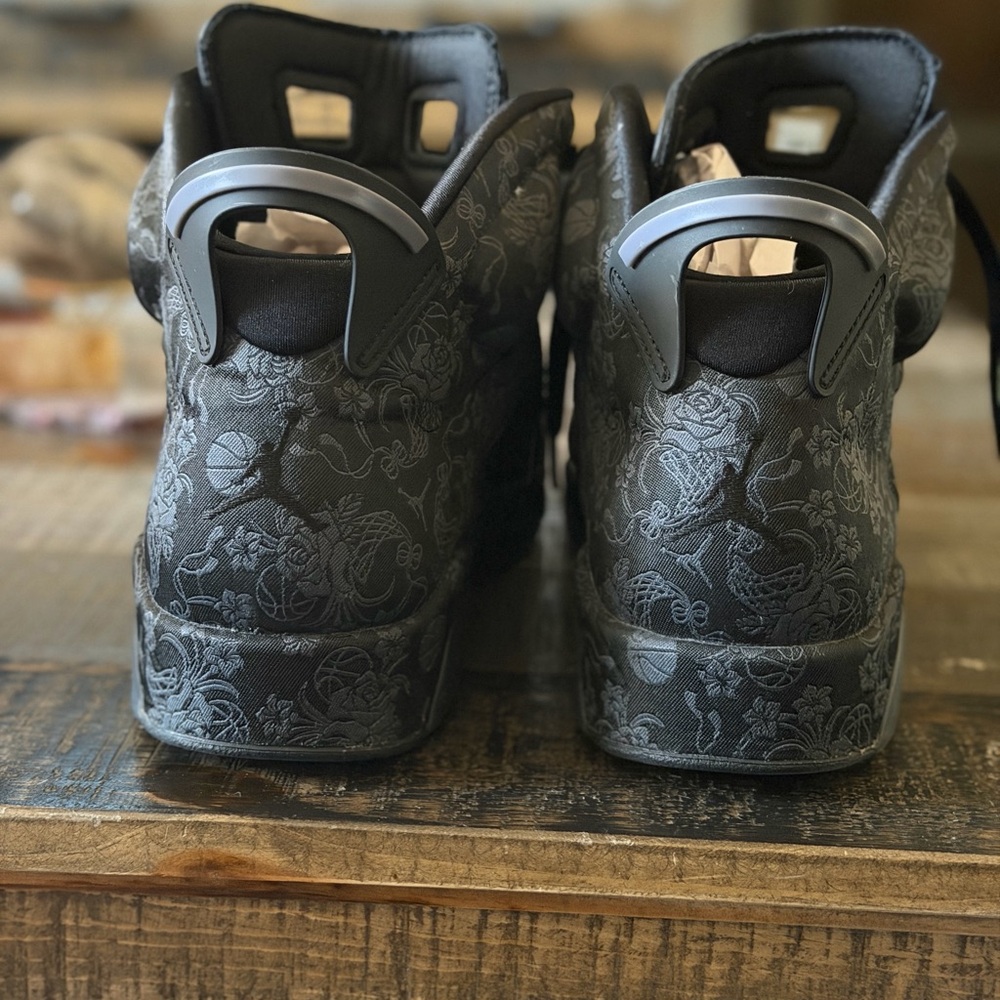 Jordan 6 Retro Triple Black - Picture 3 of 6